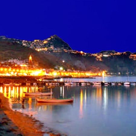 Roberto House Beach - Taormina Mare Giardini Naxos Ngoại thất bức ảnh